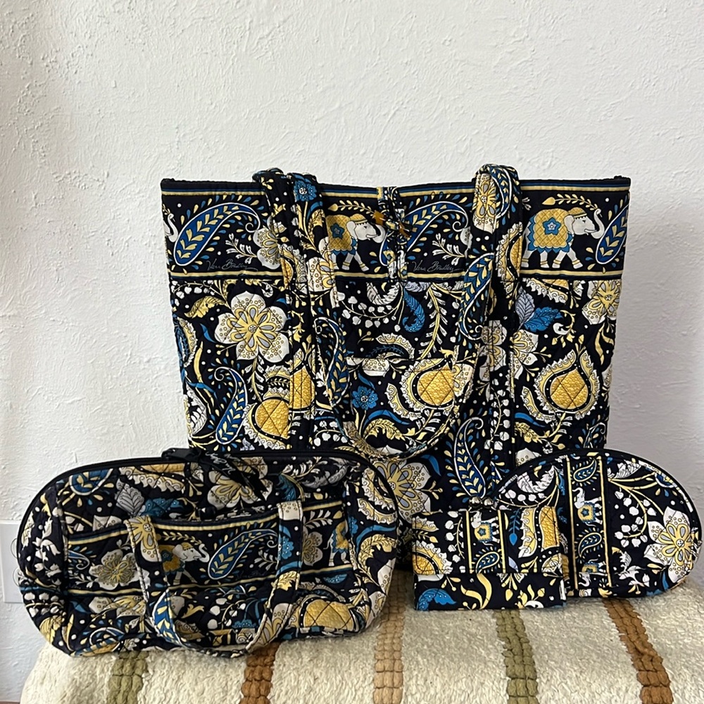 Ellie Blue 4 Piece Set